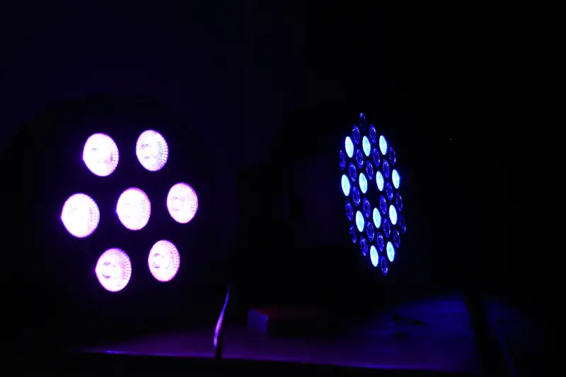 image of 2 lights